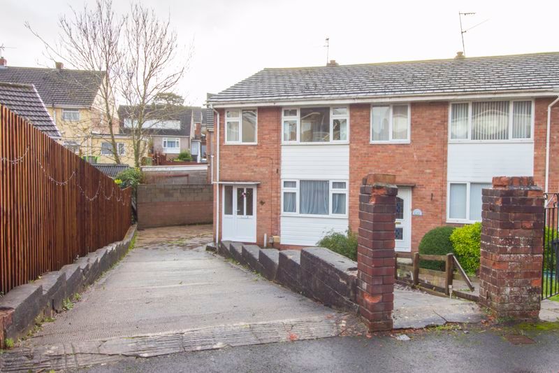 3 bed terraced house for sale in Hollybush Close, Newport NP20 Zoopla