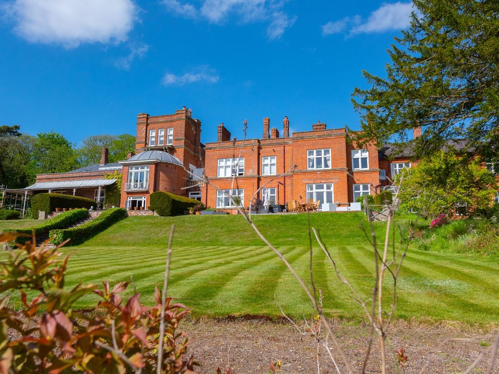 3 bed flat for sale in Church Road, Farley Hill RG7 Zoopla