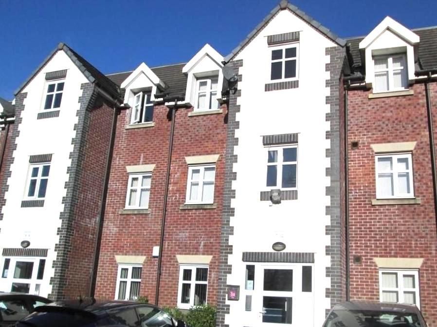 2 bed flat to rent in 555 Manchester Road, Wardley, Manchester M27, £