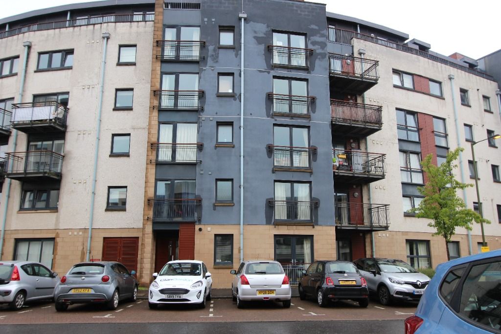 2 bed flat to rent in East Pilton Farm Crescent, Pilton, Edinburgh EH5