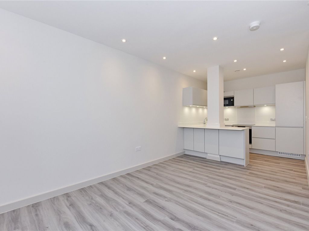 2 bed flat to rent in Medley Court, 77 Woodside Road, Amersham HP6 Zoopla