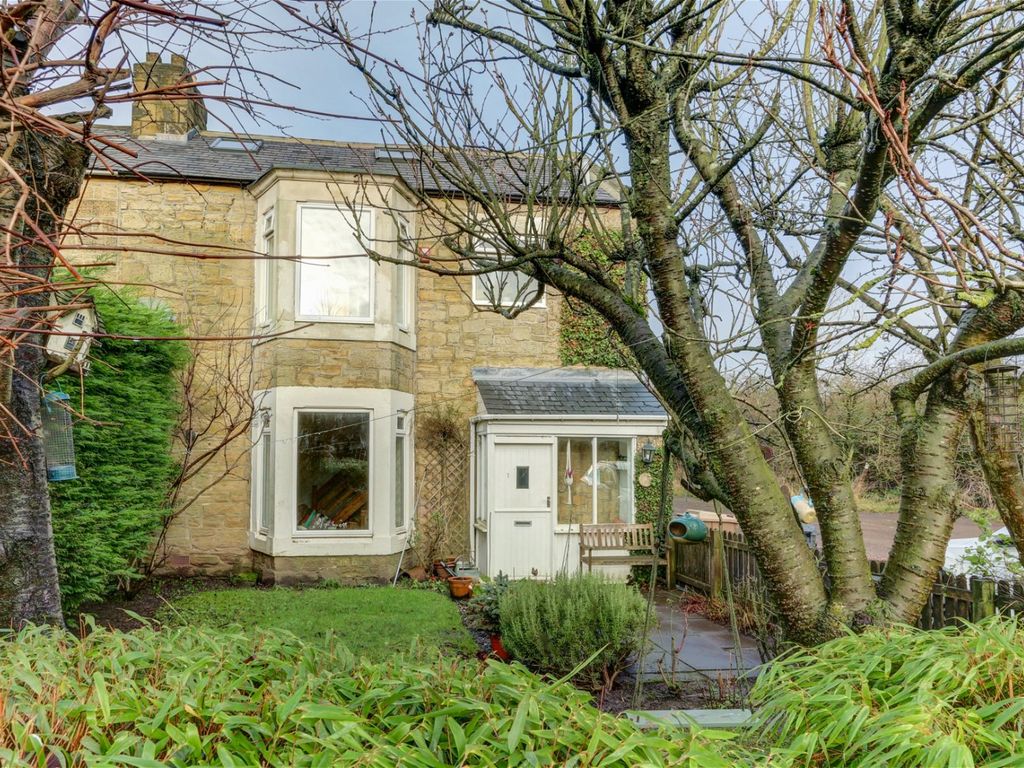 3 bed end terrace house for sale in 1 Caldicott House, Office Row