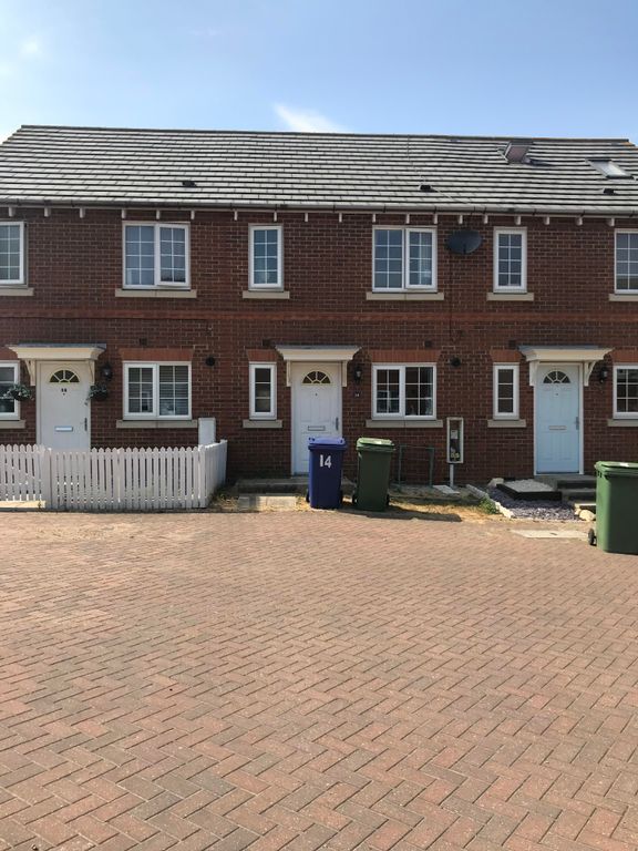 2 bed terraced house to rent in Fennel Close, Minster On Sea, Sheerness