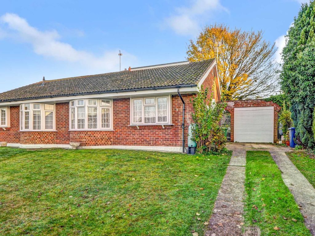 Bell Close, Princes Risborough HP27  