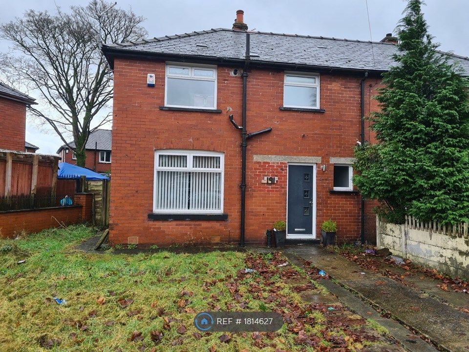 3 bed semidetached house to rent in Springfield Road, Kearsley, Bolton