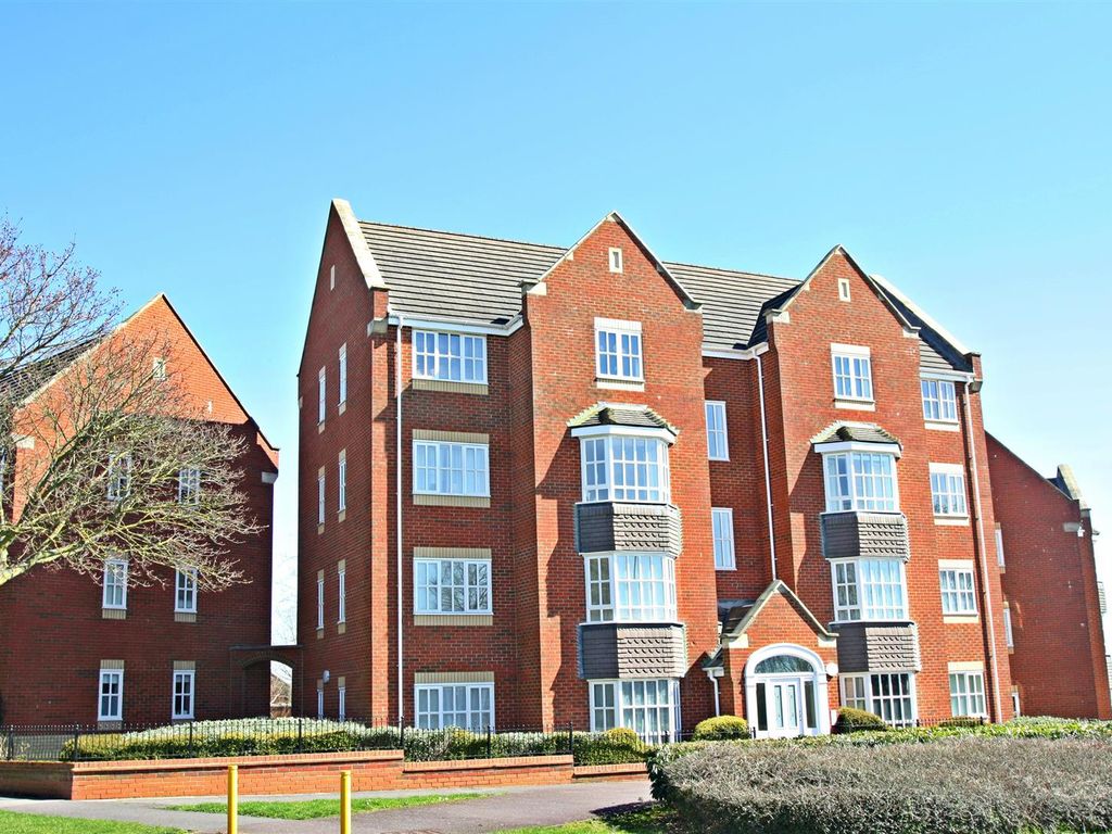 2 bed flat for sale in Knaresborough Court, Bletchley, Milton Keynes MK3, £161,500 Zoopla