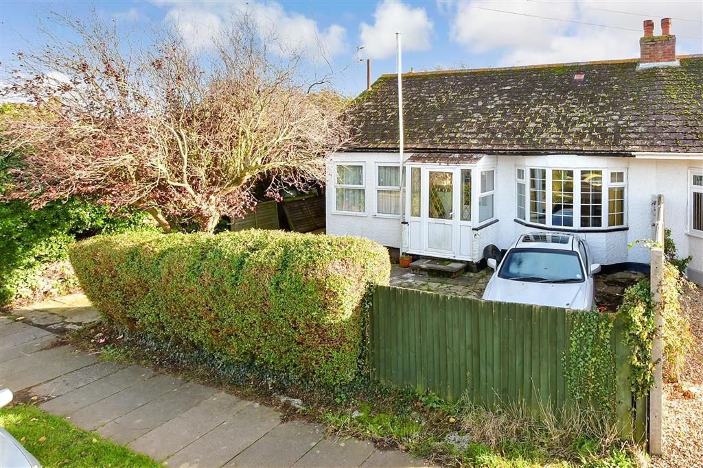 2 bed semidetached bungalow for sale in Osborne Gardens, Beltinge