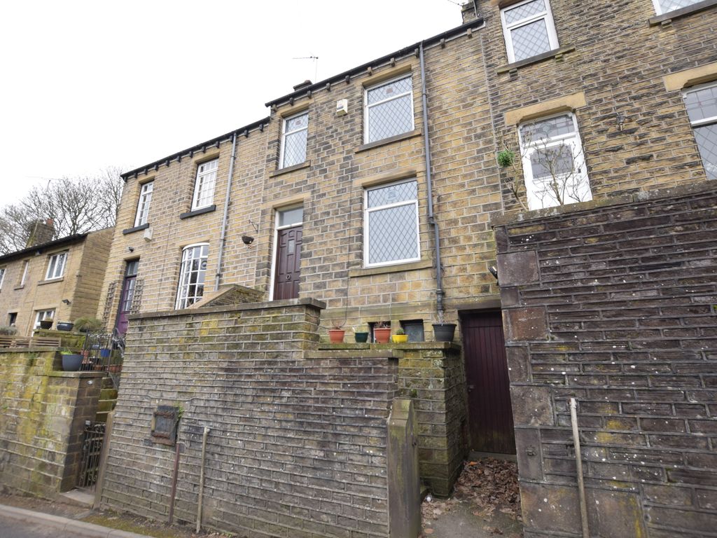 3 bed terraced house to rent in Armitage Road, Armitage Bridge