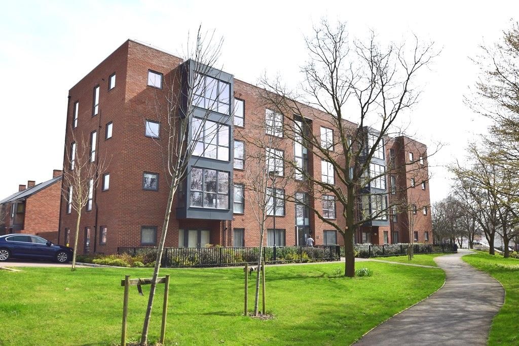 2 bed flat to rent in Blenheim House, Fowler Way, St Andrews Park