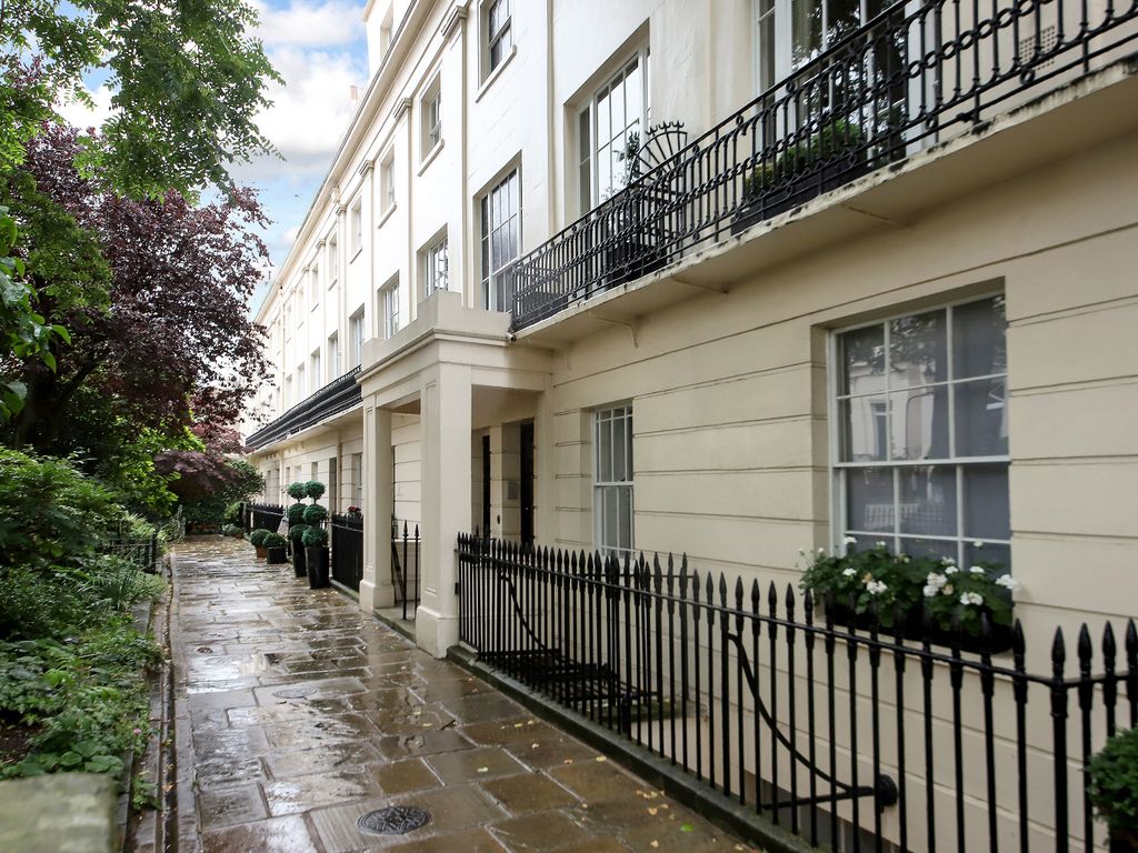 Chester Place, London NW1  