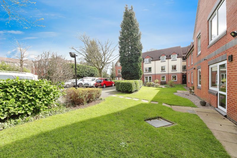 2 bed flat for sale in Blythe Court, Solihull B91, £145,000 Zoopla