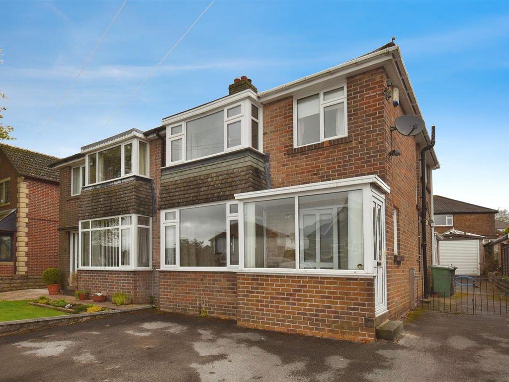 3 bed semidetached house for sale in Roman Avenue, Mount, Huddersfield