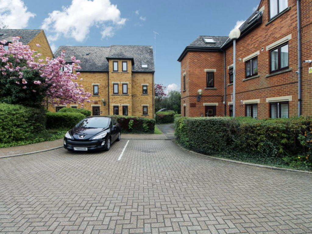 1 bed flat to rent in Northwick Avenue, Kenton, Harrow HA3 Zoopla