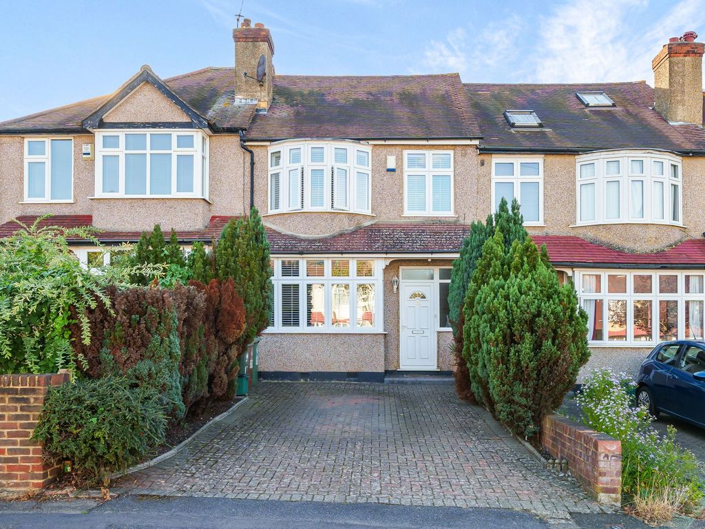 4 bed terraced house for sale in Stoneleigh Avenue, Worcester Park KT4