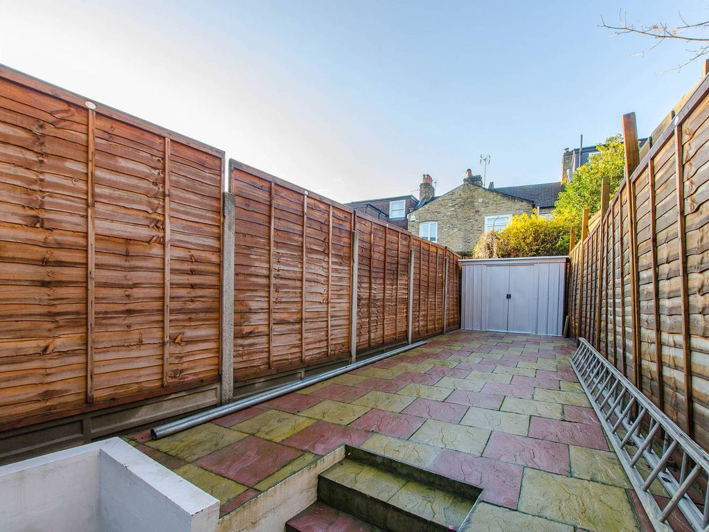 1 bed flat to rent in Ivanhoe Road, Denmark Hill, London SE5, £1,500