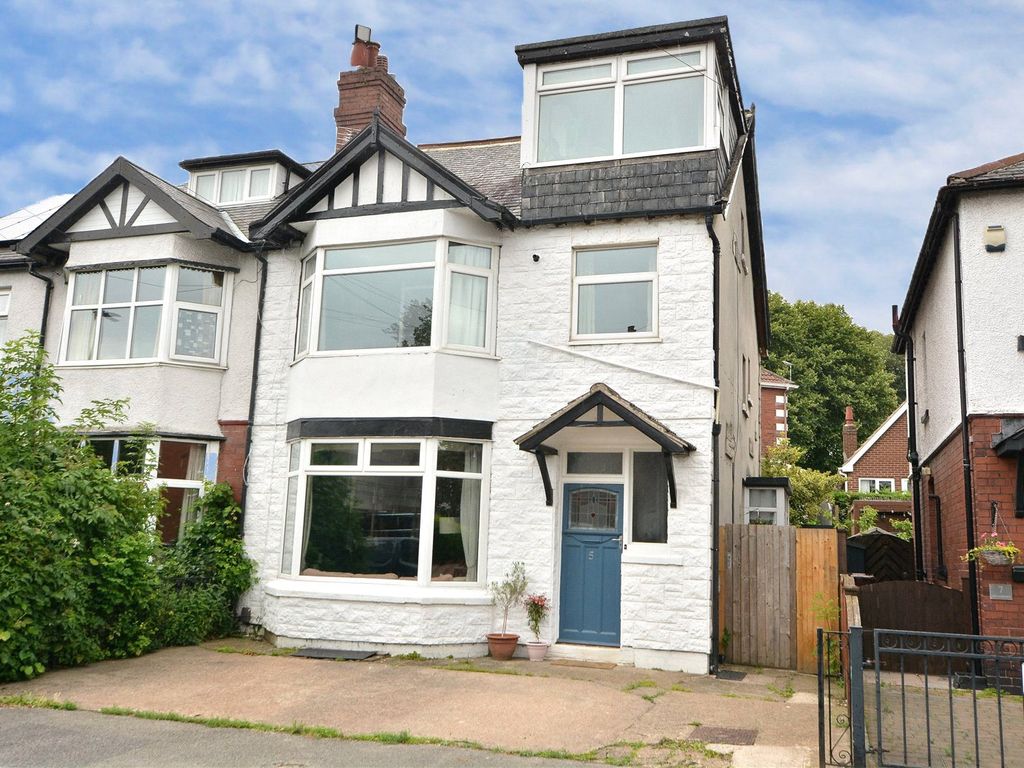 4 bed semidetached house for sale in Park Avenue, Castleford, West