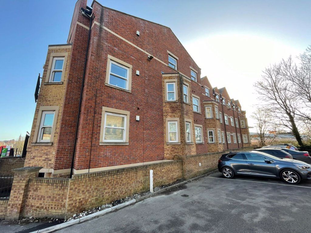 2 bed flat to rent in Victoria Road, Darlington DL1 Zoopla