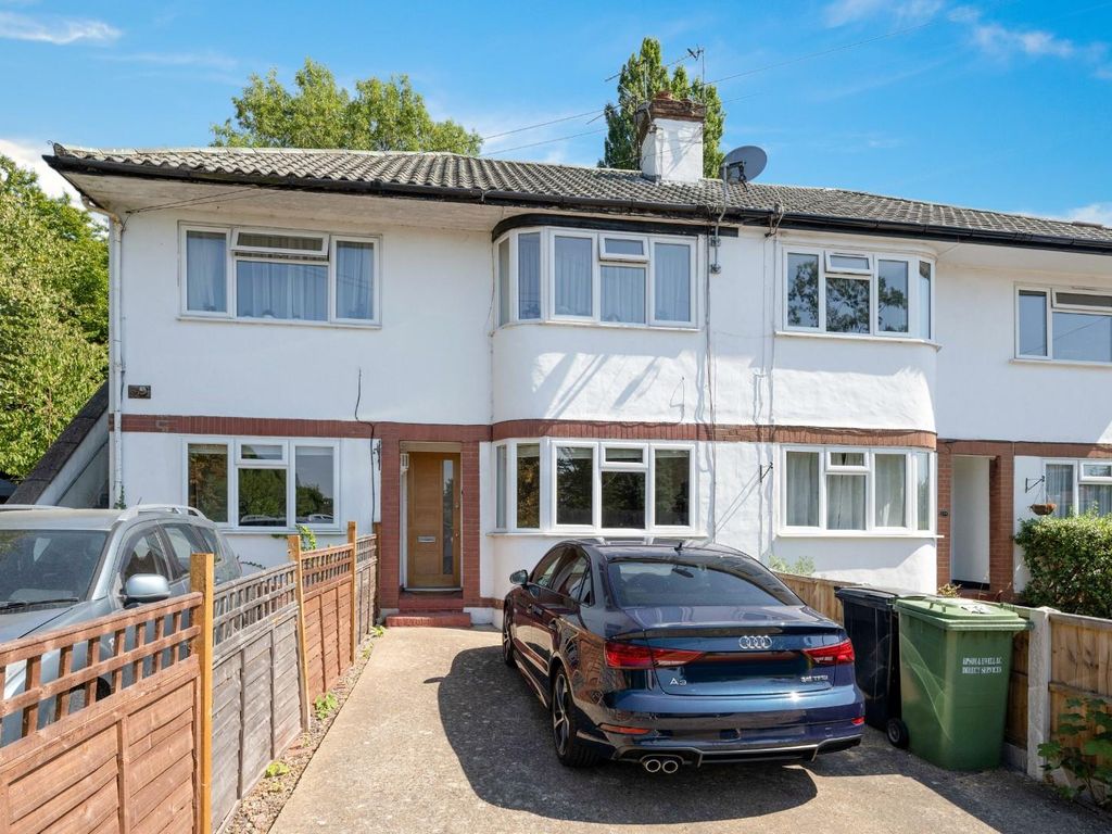 2 bed for sale in Station Avenue, West Ewell, Epsom KT19