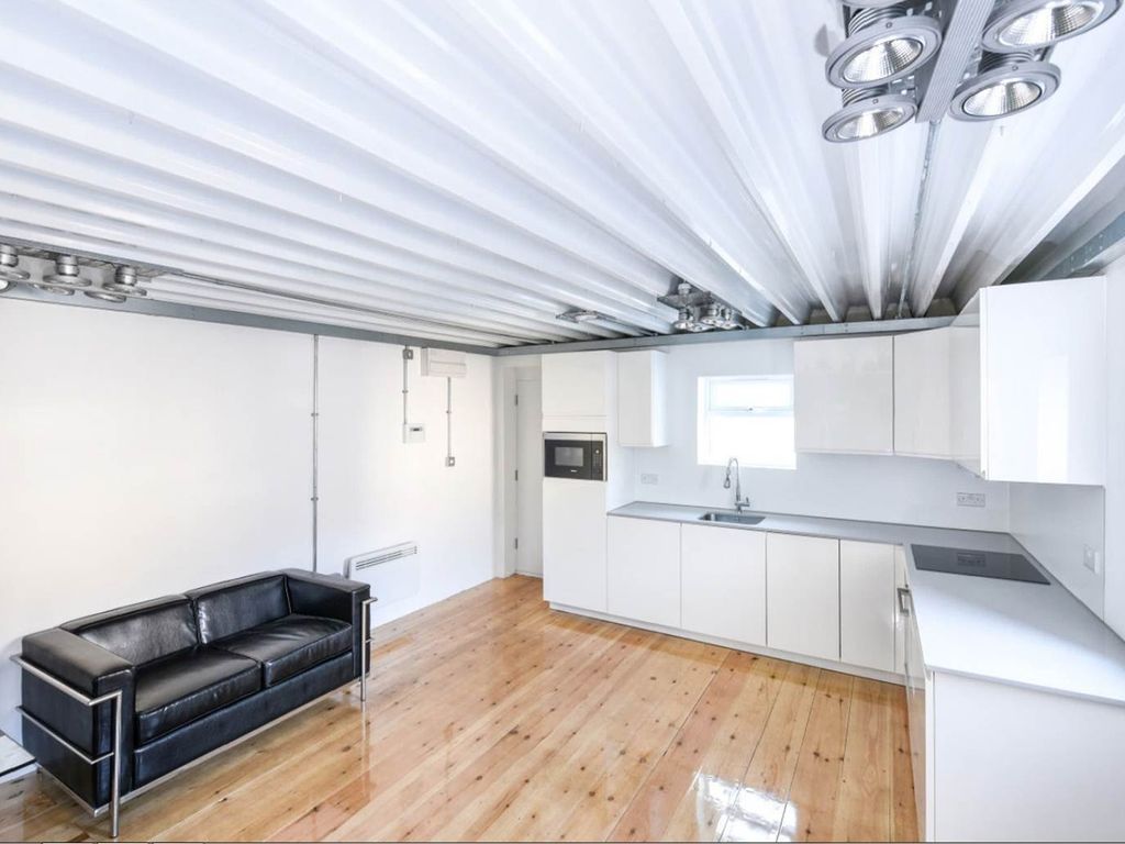 Scout Way, London NW7  