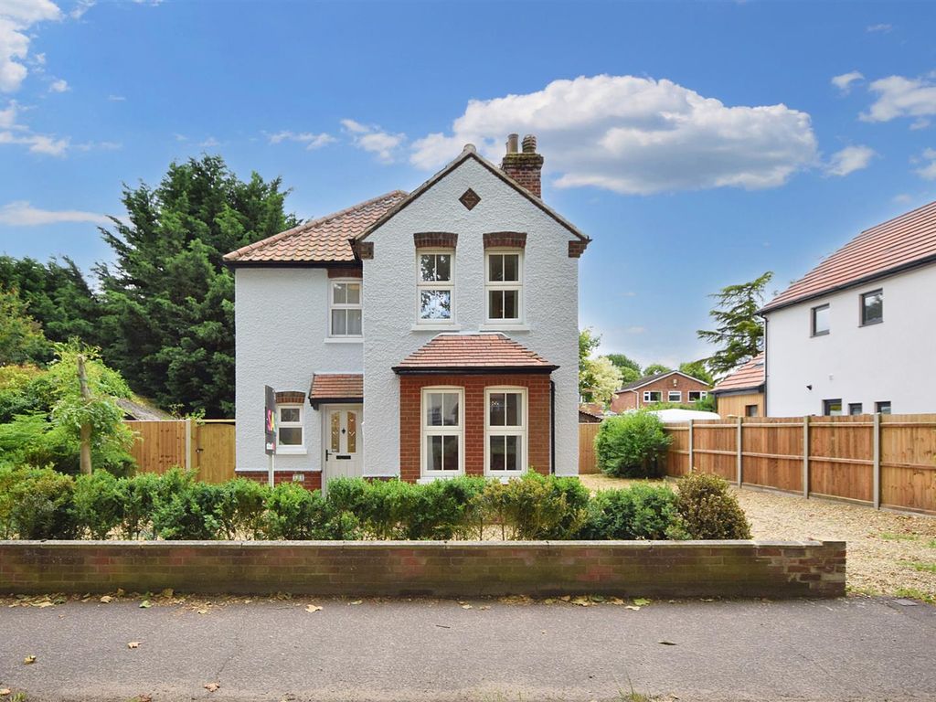 3 bed detached house for sale in Earlham Road, Norwich NR4, £485,000