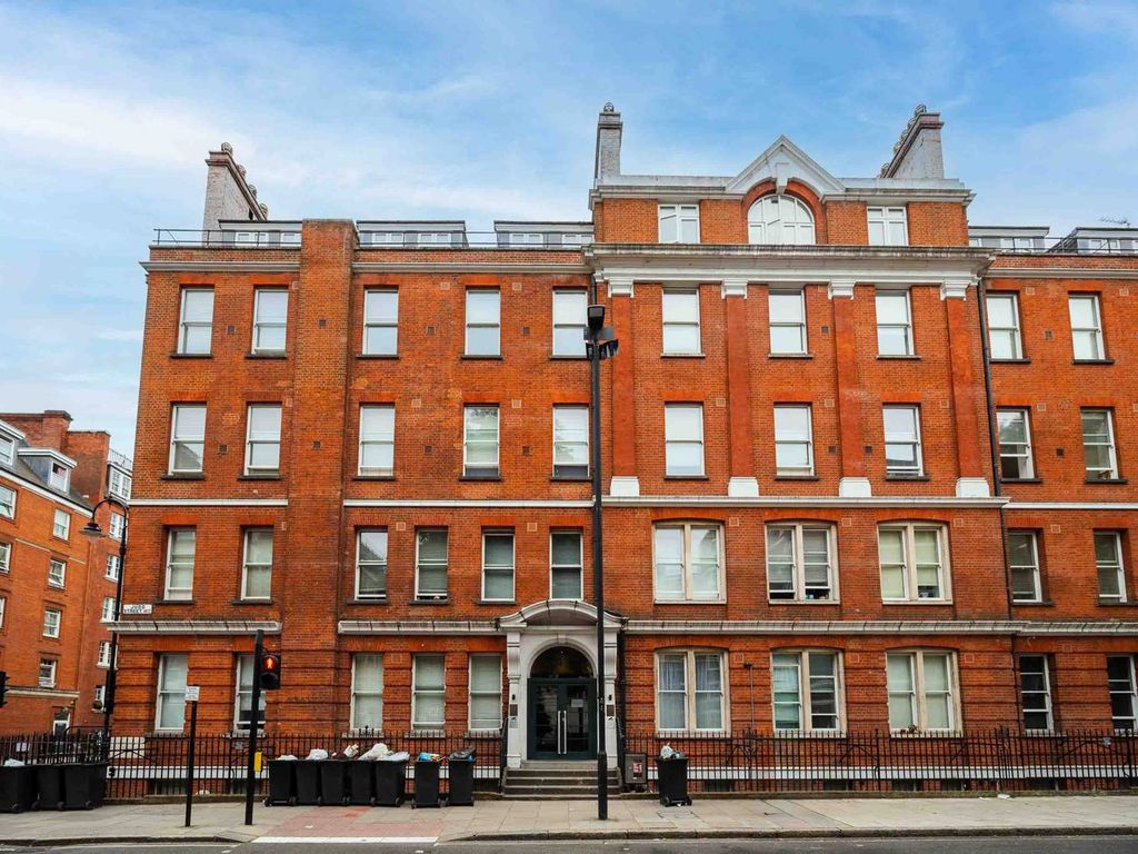 Studio to rent in Albany House, Bloomsbury, London WC1H, £1,842 pcm