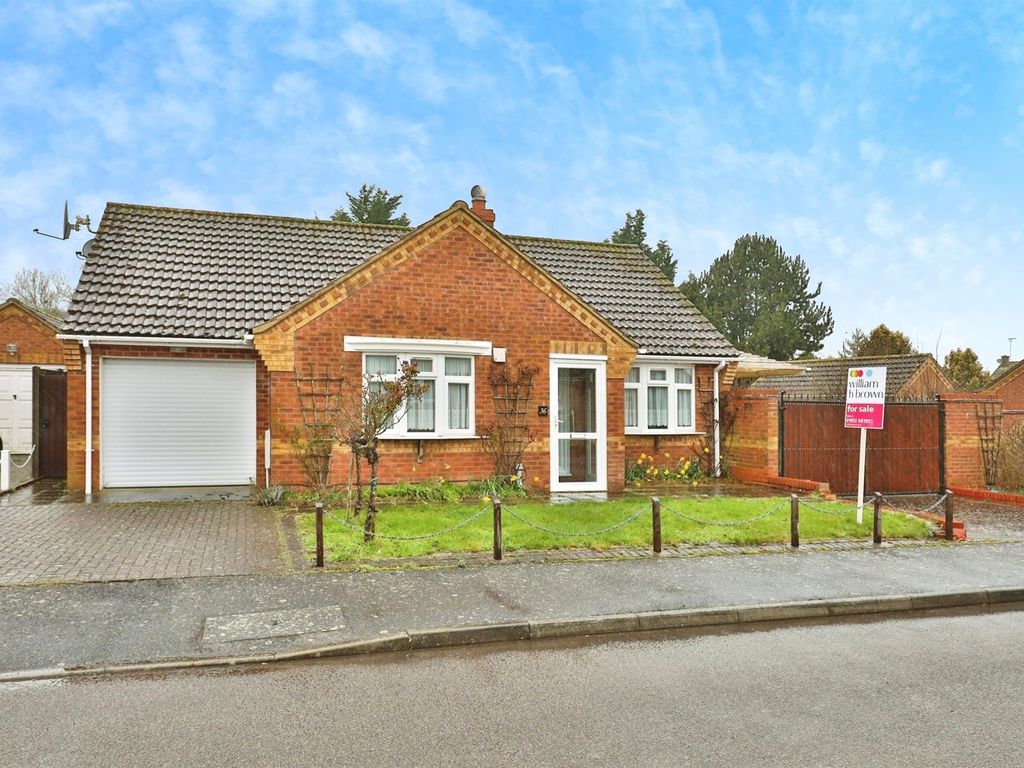 2 bed detached bungalow for sale in Woodpecker Drive, Watton, Thetford