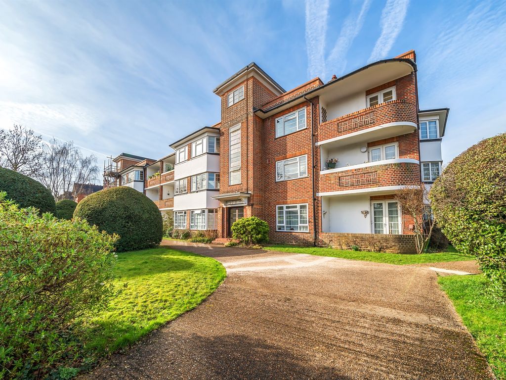 3 bed flat for sale in Eaton Rise, London W5, £650,000 Zoopla