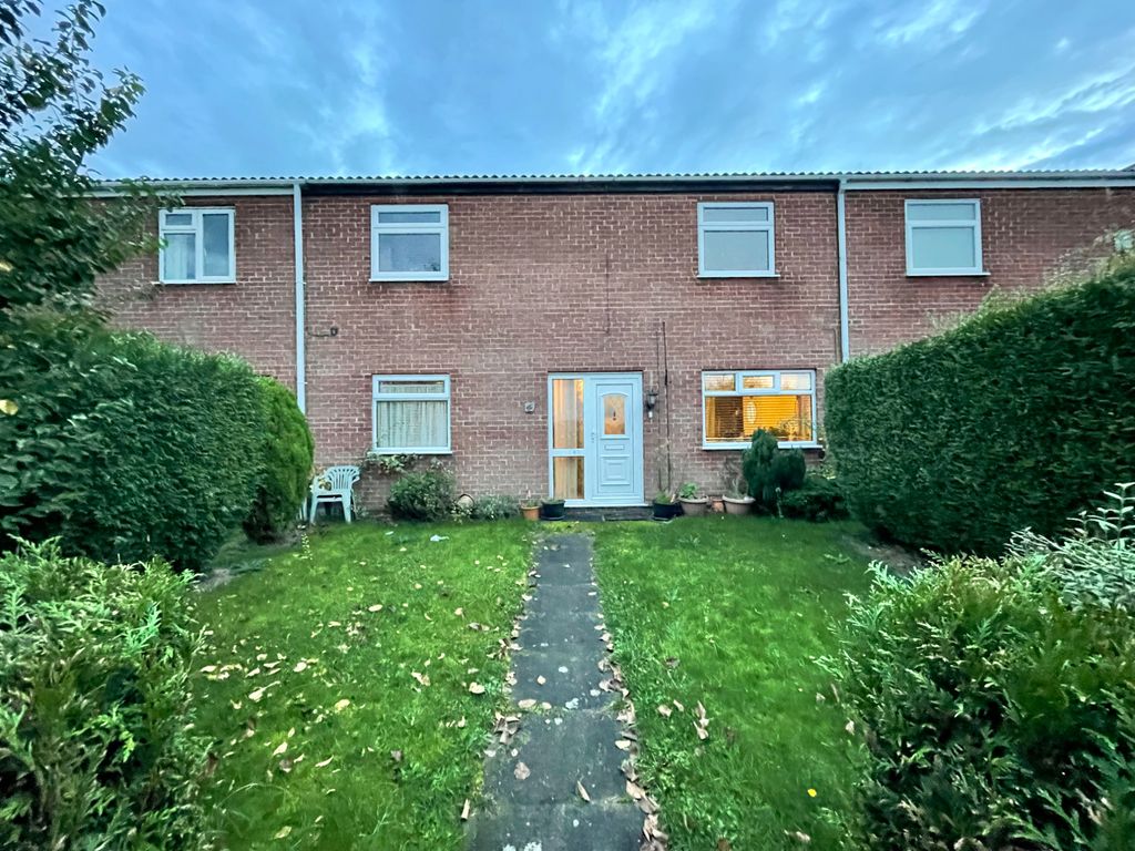 3 bed terraced house for sale in Roecliffe, West Bridgford, Nottingham