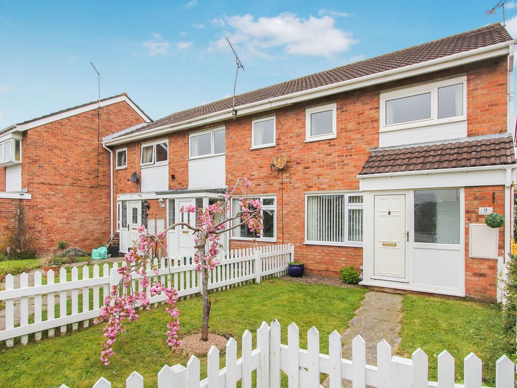 3 bed semidetached house for sale in Denbigh Drive, Boverton CF61, £