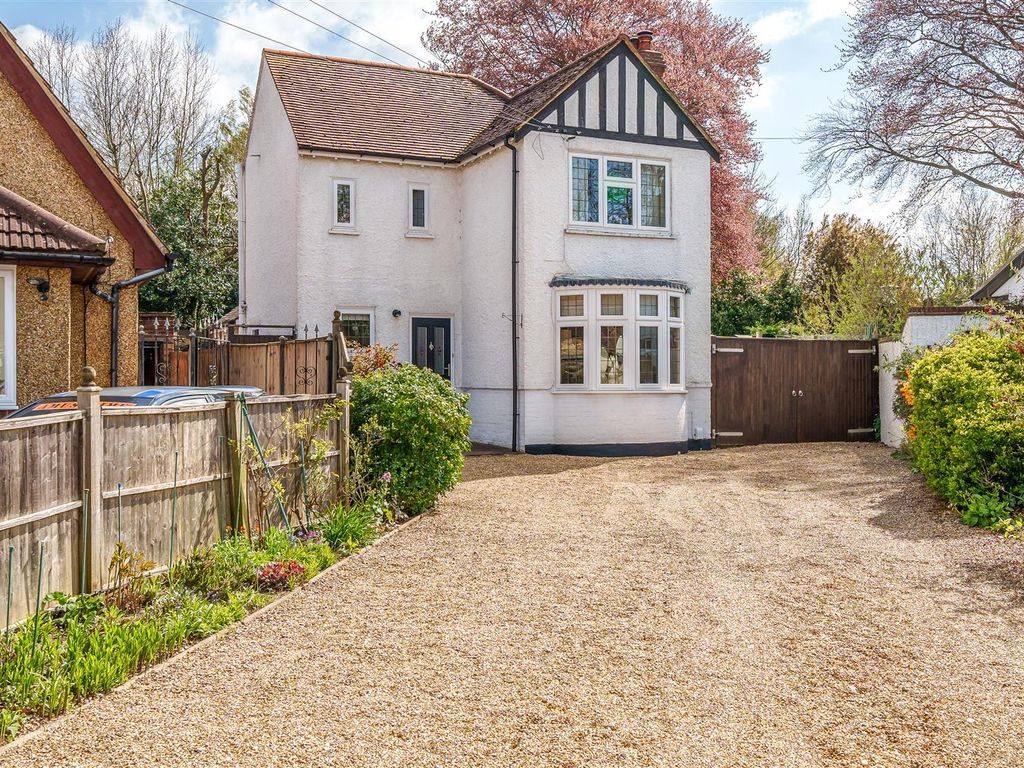 2 bed detached house for sale in Windmill Avenue, Epsom KT17 Zoopla