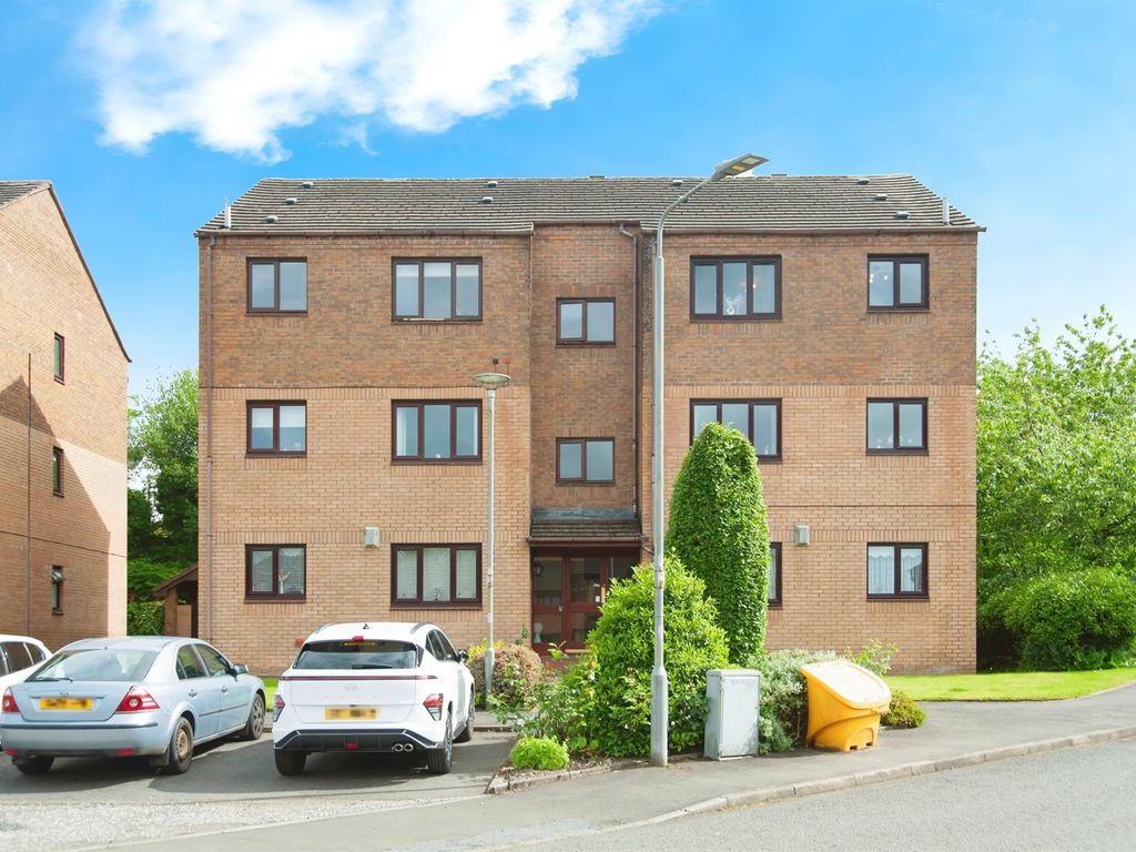2 bed flat for sale in Thornly Park Gardens, Paisley PA2, £120,000 Zoopla