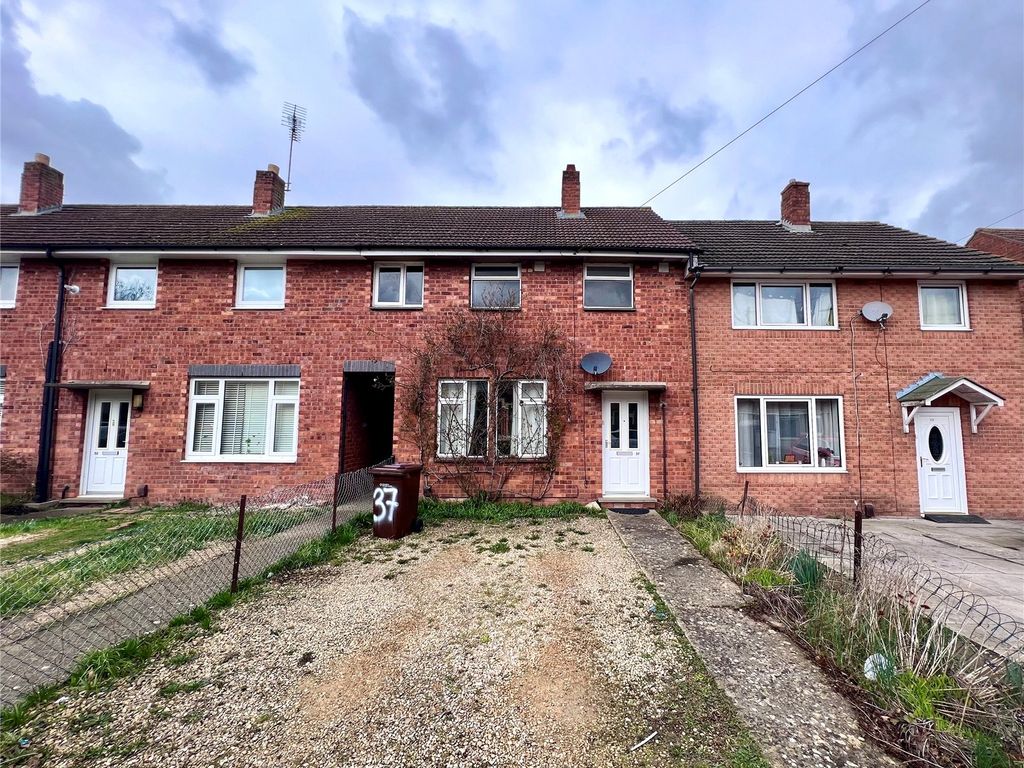 3 bed terraced house for sale in Avon Crescent, Brockworth, Gloucester