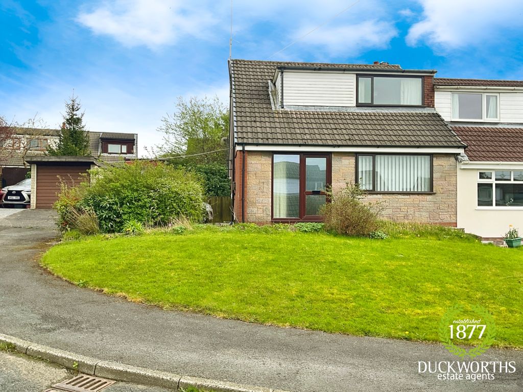3 bed semidetached house for sale in Bosley Close, Darwen, Lancashire
