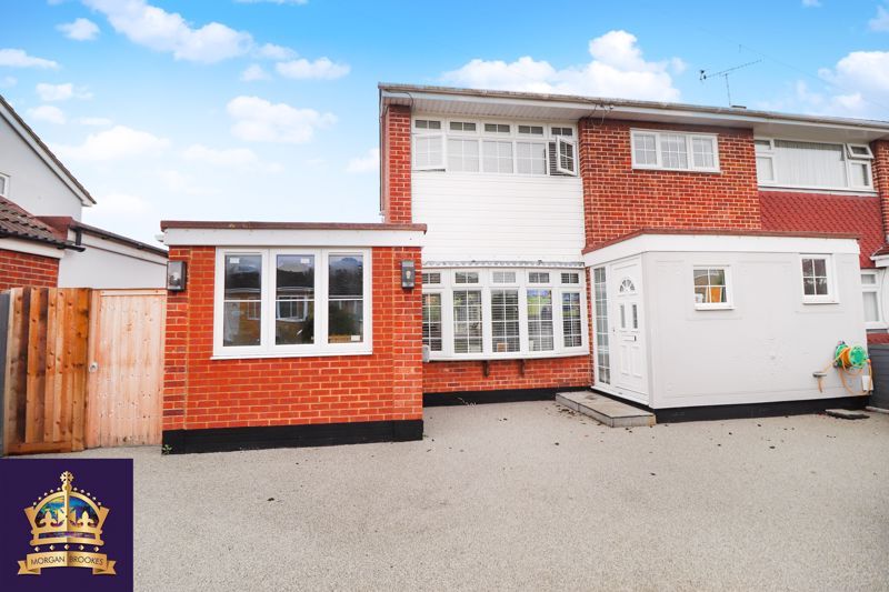 Kent Avenue, Canvey Island SS8  