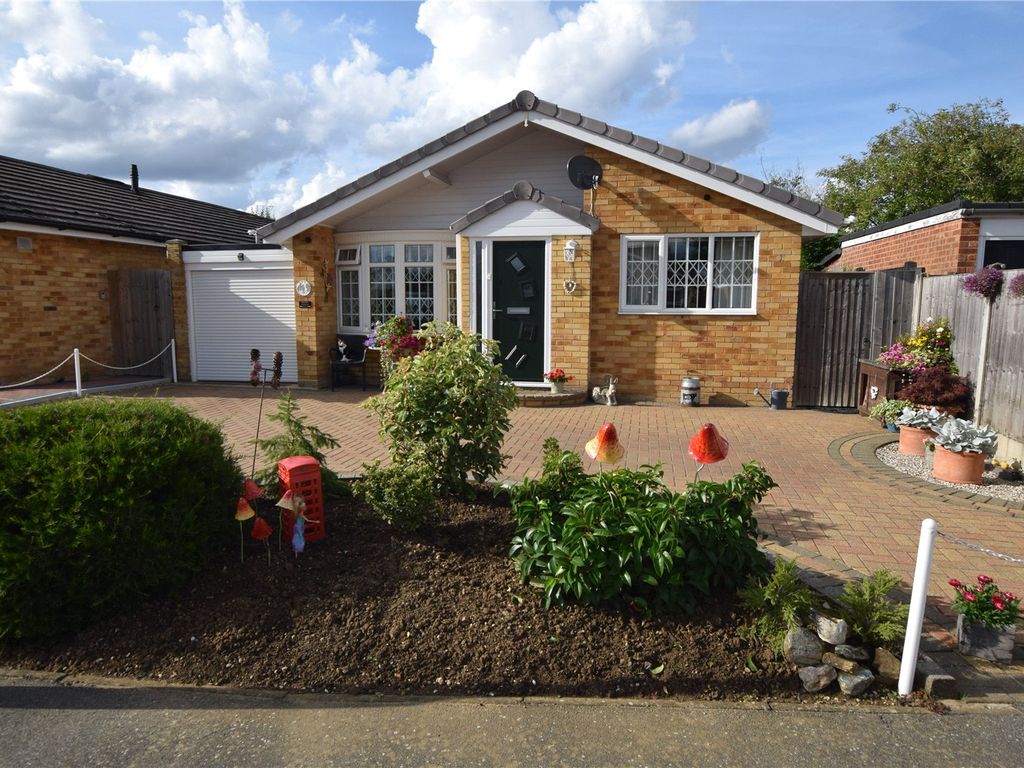 2 bed bungalow for sale in Bandhills Close, South Woodham Ferrers
