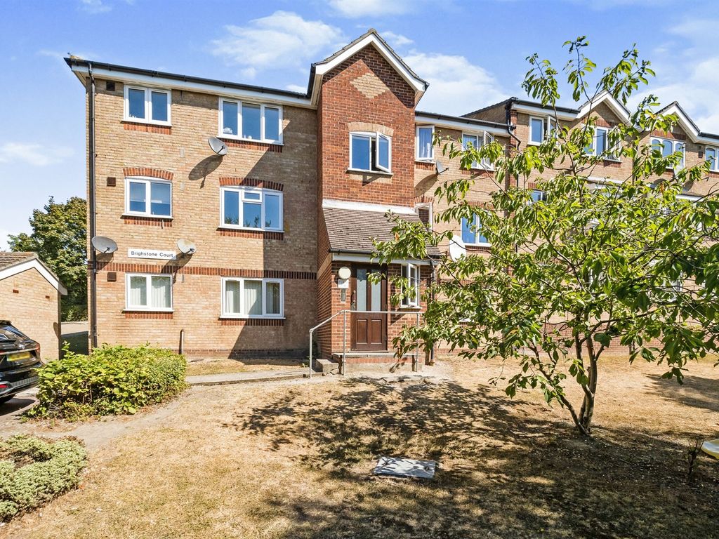 1 bed flat for sale in Oakhill Road, Purfleet RM19 Zoopla