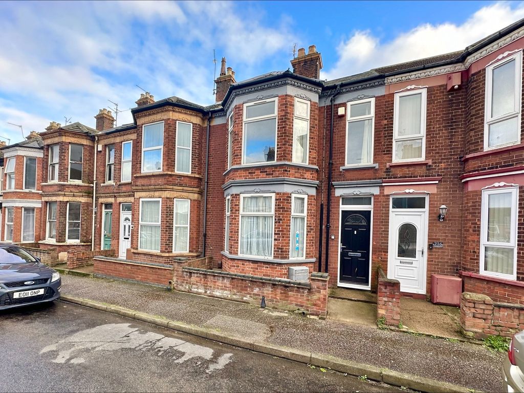 3 bed terraced house for sale in Palgrave Road, Great Yarmouth NR30, £180,000 Zoopla 3 bed terraced house for sale in Palgrave Road, Great Yarmouth NR30, £180,000 Zoopla