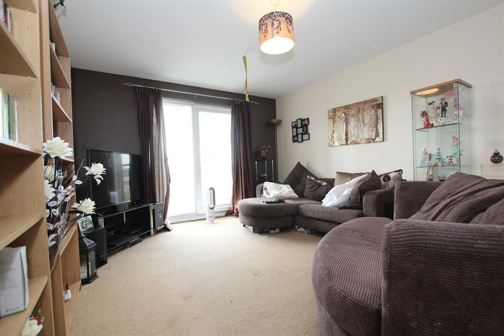 2 bed flat for sale in Lancashire Court, Federation Road, Burslem ST6