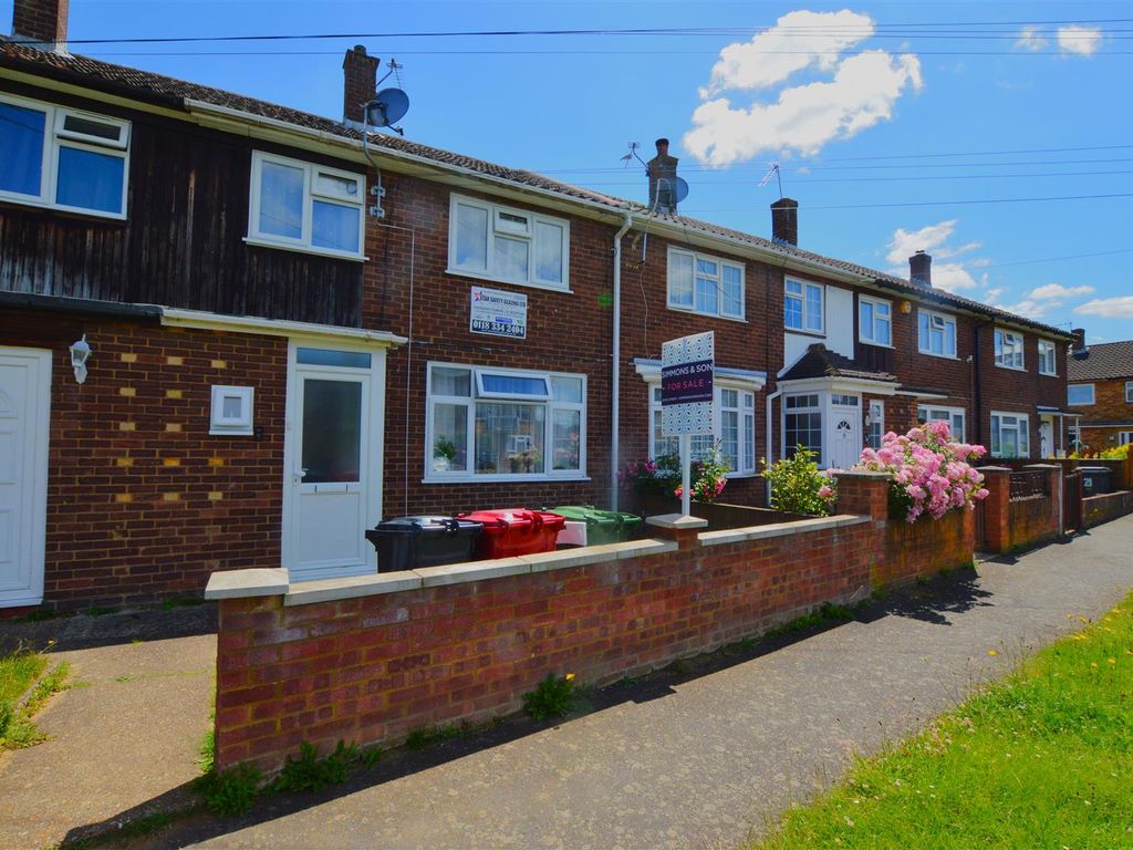 3 bed terraced house for sale in Aldridge Road, Slough SL2, £400,000