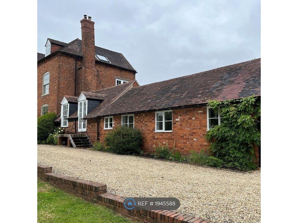 3 bed semidetached house to rent in East Wing Cottage, Ledbury HR8, £