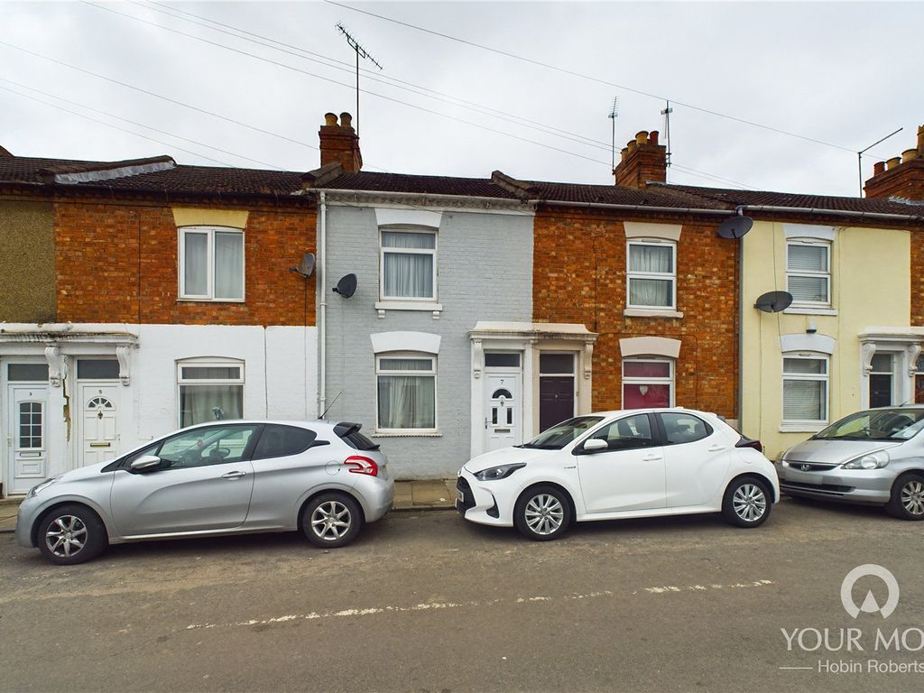 3 bed terraced house for sale in Hunter Street, The Mounts, Northampton