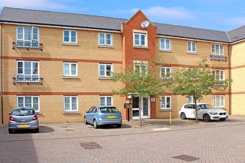 2 bed flat for sale in Bridge Road, Wickford SS11 Zoopla