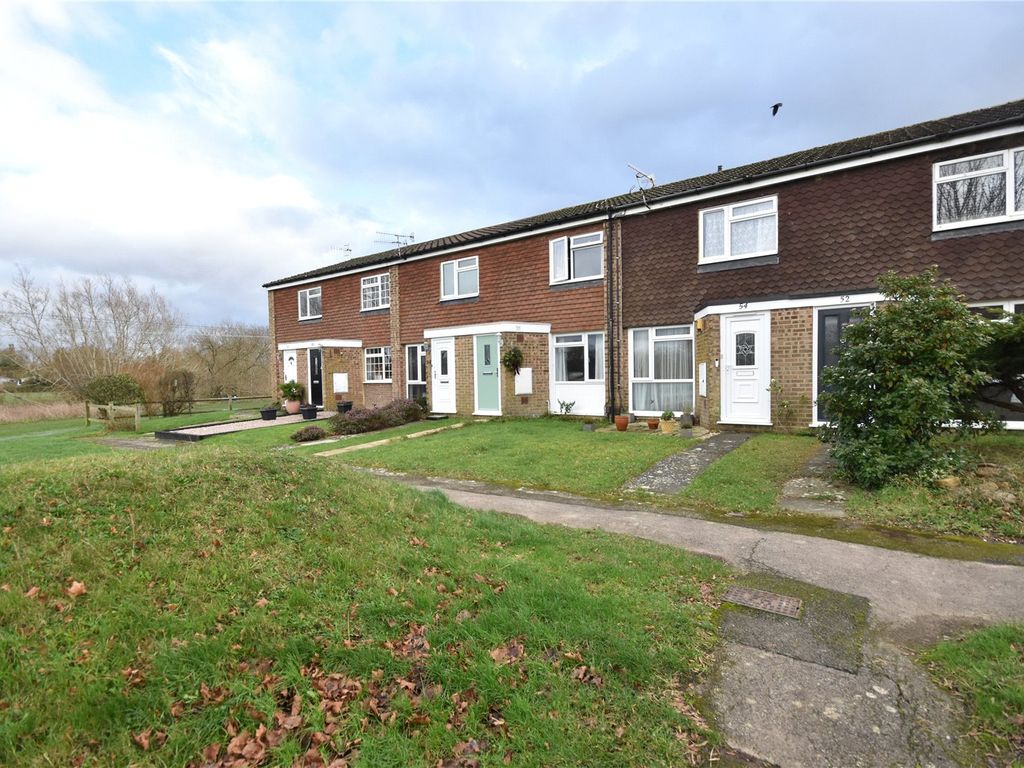 2 bed terraced house for sale in Horley, Surrey RH6, £320,000 Zoopla