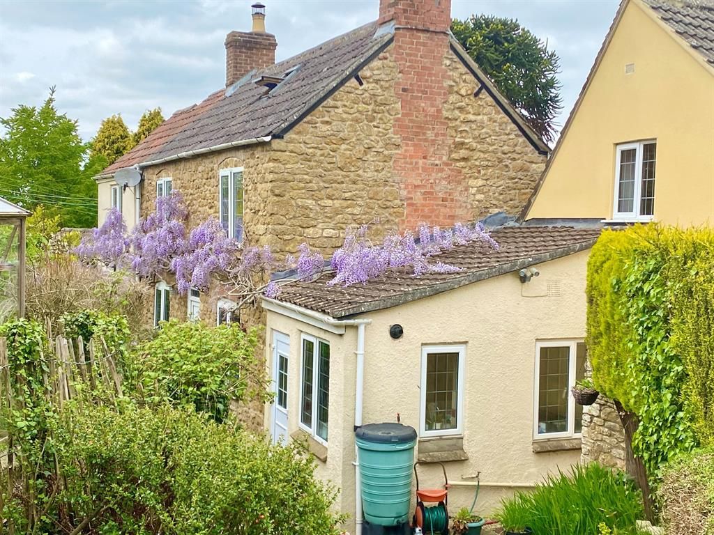 3 bed semidetached house for sale in Forthay, North Nibley, Dursley