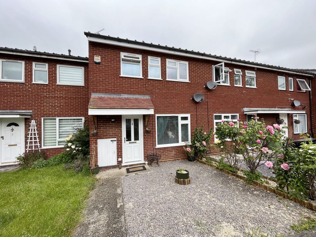 3 bed terraced house for sale in St. Anthonys Close, Bracknell