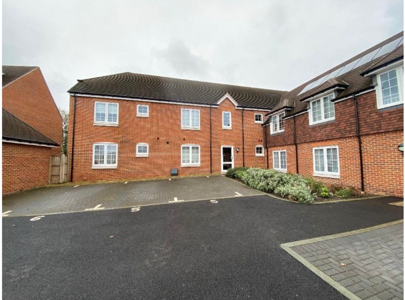 2 bed flat for sale in Flat 5, Sawyers House, 2 Wanborough Way, Ash Green, Aldershot, Surrey