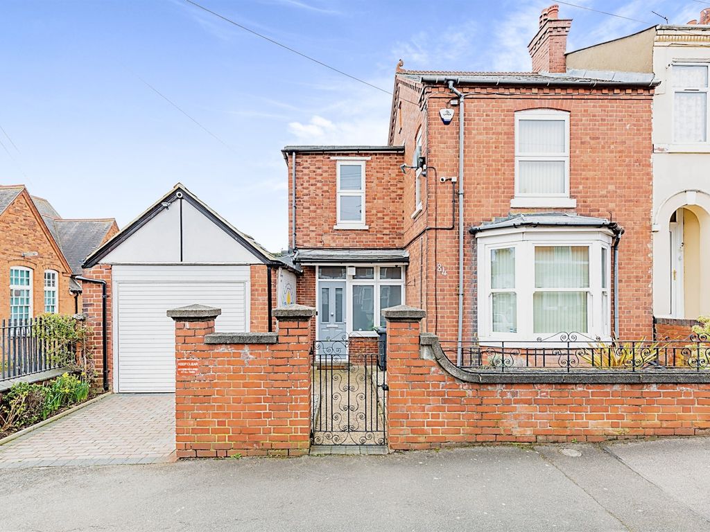 4 bed end terrace house for sale in Stanley Road, Wellingborough NN8