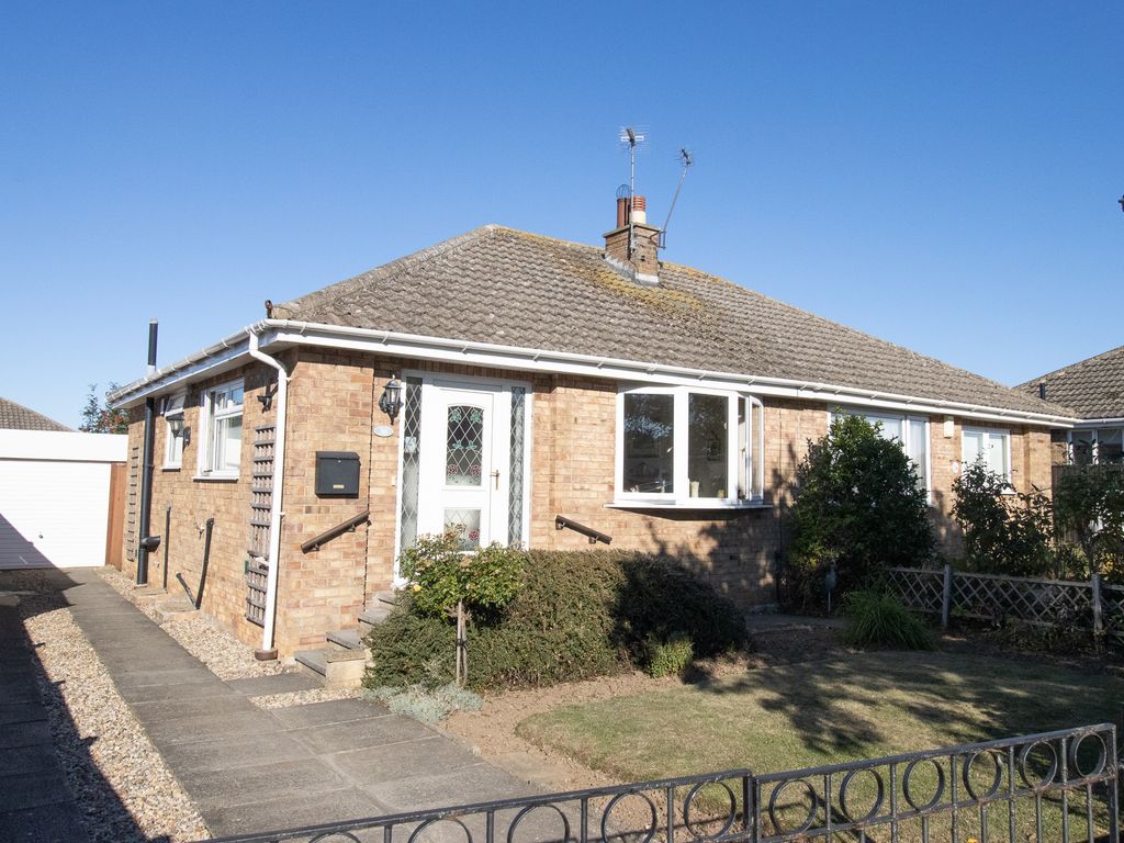 2 bed bungalow for sale in Chevin Drive, Filey YO14 Zoopla