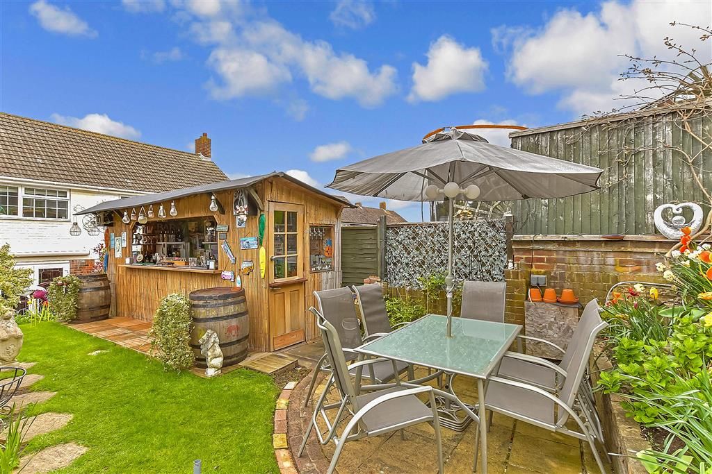 3 bed semidetached house for sale in Hazel Grove, Chatham, Kent ME5, £