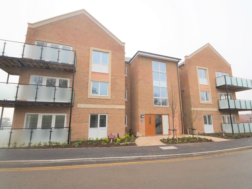 2 bed flat to rent in Charles Sevright Way, Mill Hill NW7 Zoopla